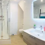 30 Metres De La Et Des Planches. A Pied ! 아파트