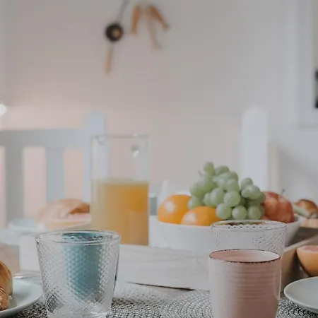 30 Metres De La Et Des Planches. A Pied ! *