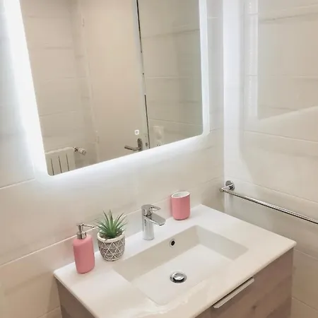 30 Metres De La Et Des Planches. A Pied ! * Trouville-sur-Mer