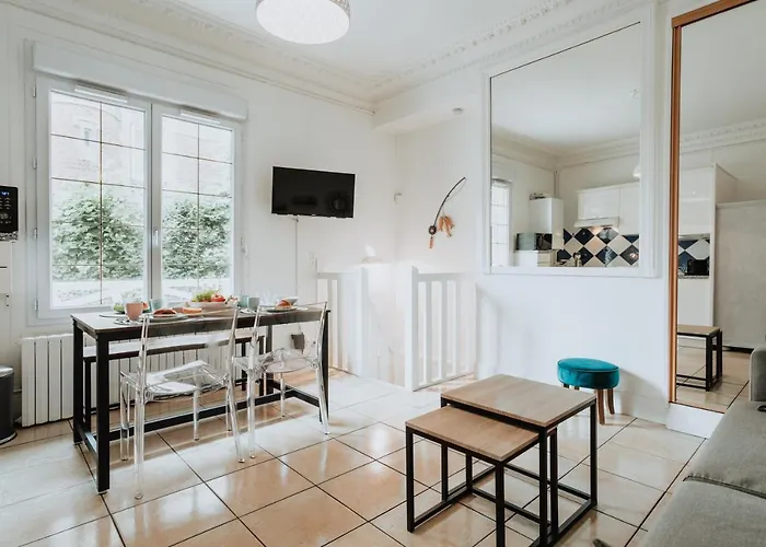 아파트 30 Metres De La Et Des Planches. A Pied !