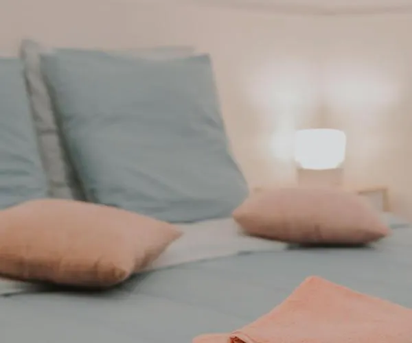 30 Metres De La Et Des Planches. A Pied ! *